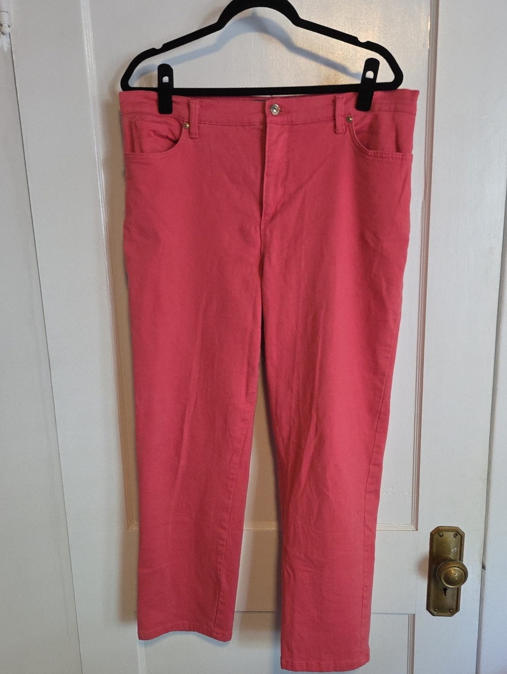 Gloria Vanderbilt Straight-Leg Jeans in Coral Pink